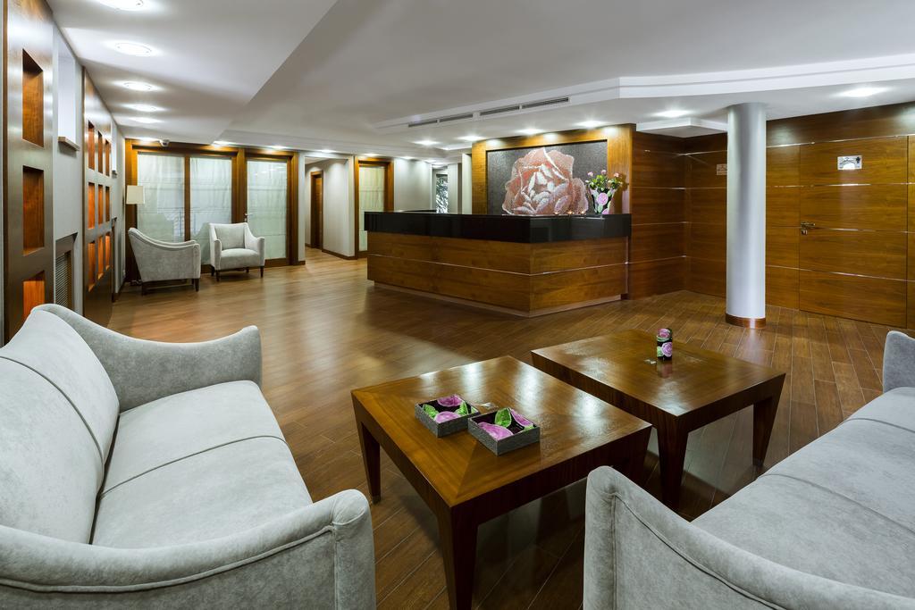 Hotel Warszawianka Яхранка Экстерьер фото
