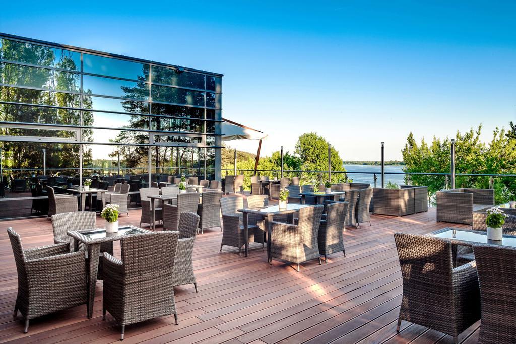 Hotel Warszawianka Яхранка Экстерьер фото